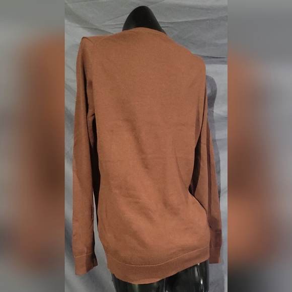 Ladies Large Sweater - Picture 3 of 3